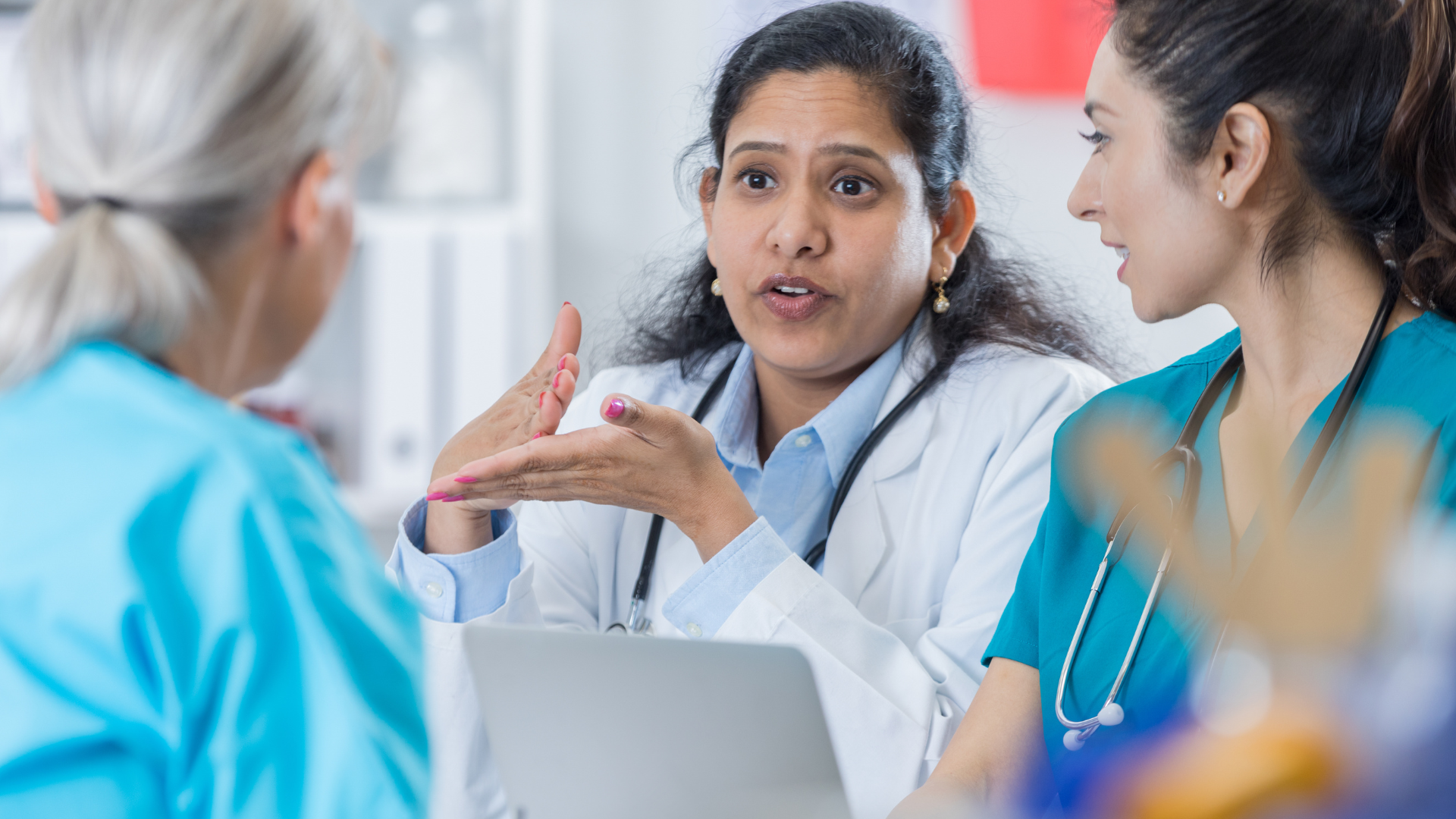 Nurses Boycott Patient Who Wanted ‘WhiteOnly’ Staff